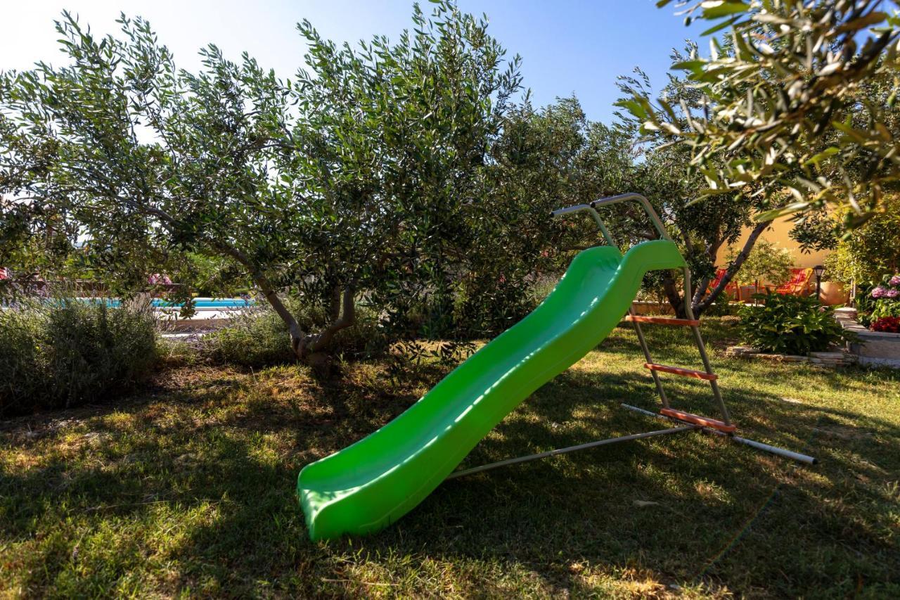 Villa Oliva Kastela Exterior photo